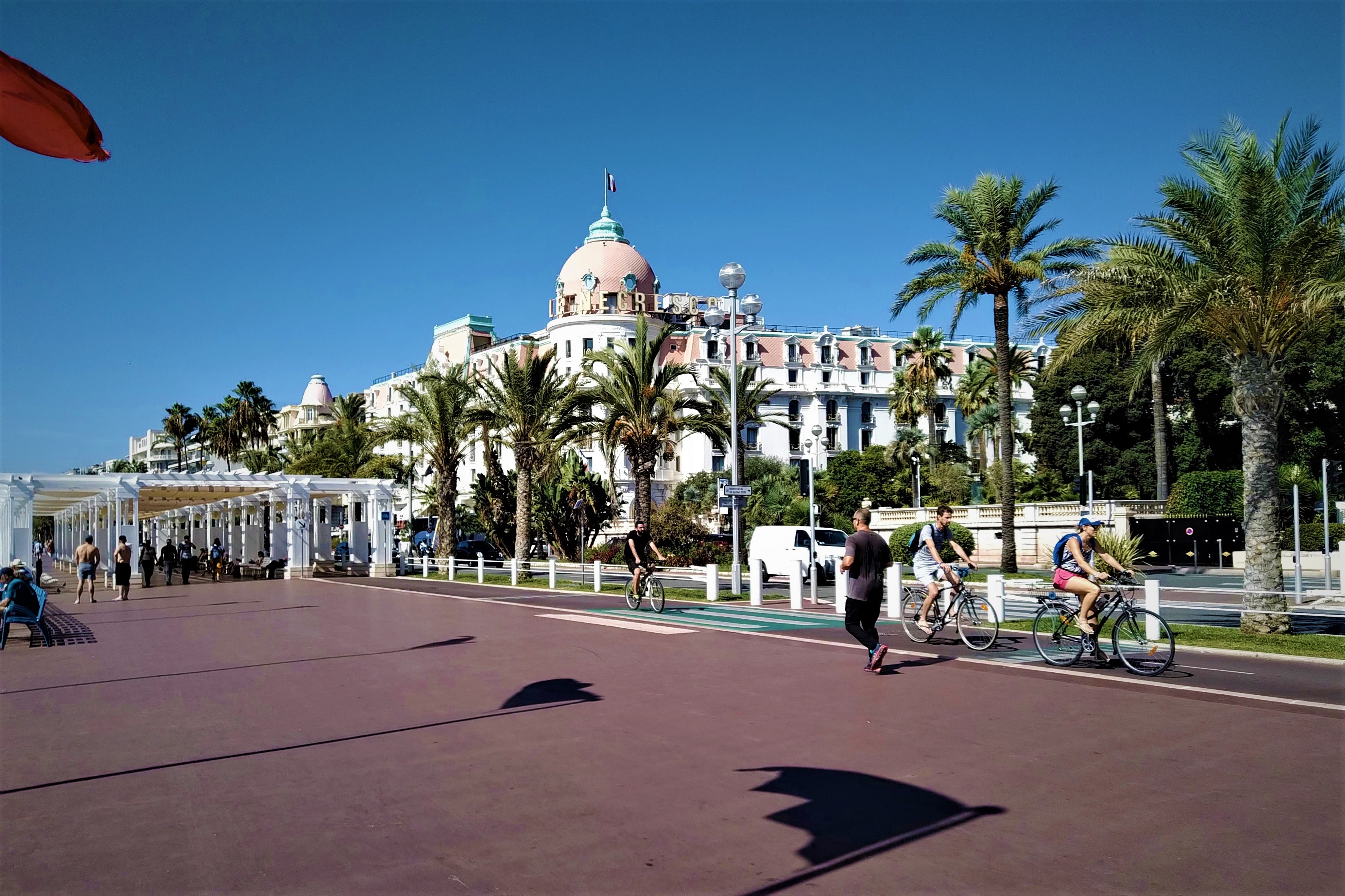 Nizza e la Promenade des Anglais, eleganza della Riviera sulla Baia degli Angeli
