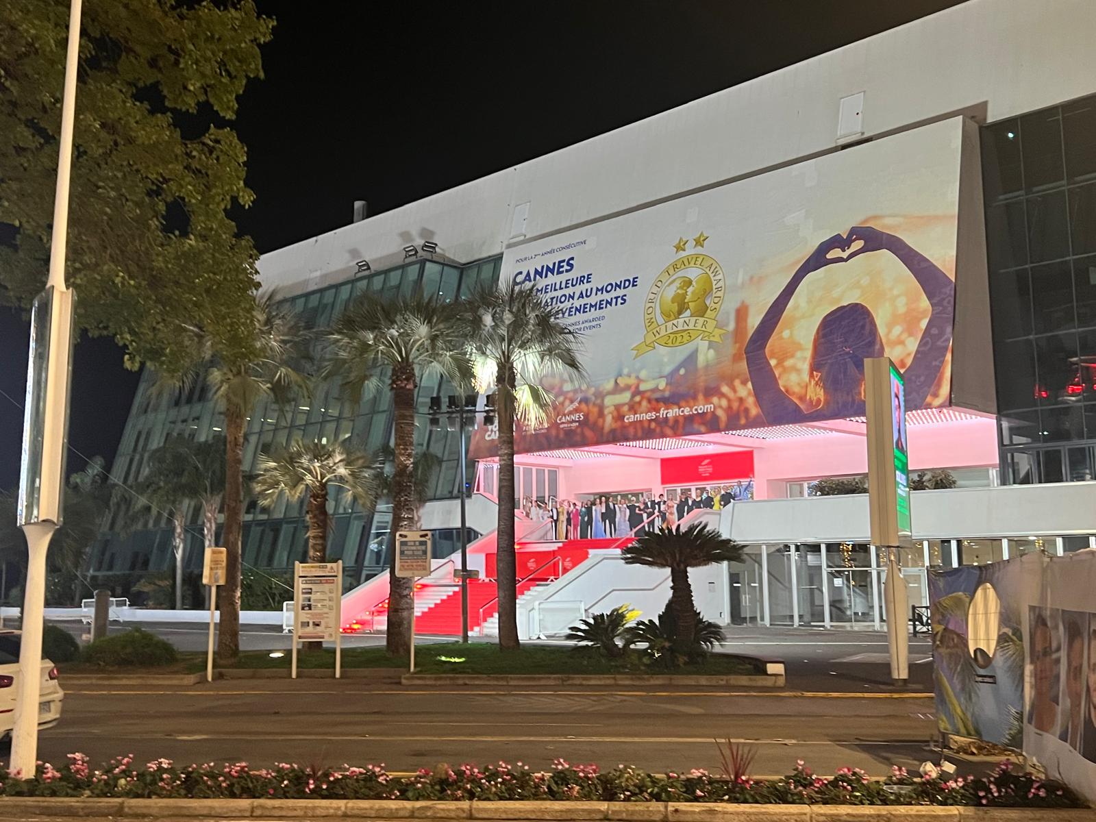 Palais des Festivals di Cannes e l'atmosfera glamour del cinema internazionale